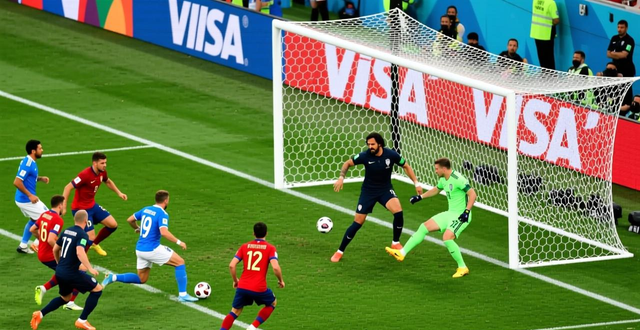 06年世界杯意大利队长是卡纳瓦罗,为啥选他?表现咋样?(图1) 06年世界杯意大利队长是谁_2020意大利队长_意大利队队长